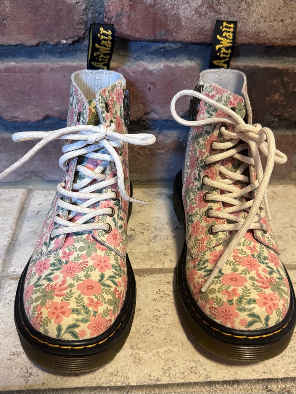 Girls Dr. Marten’s Floral Lace-Up Combat Boots